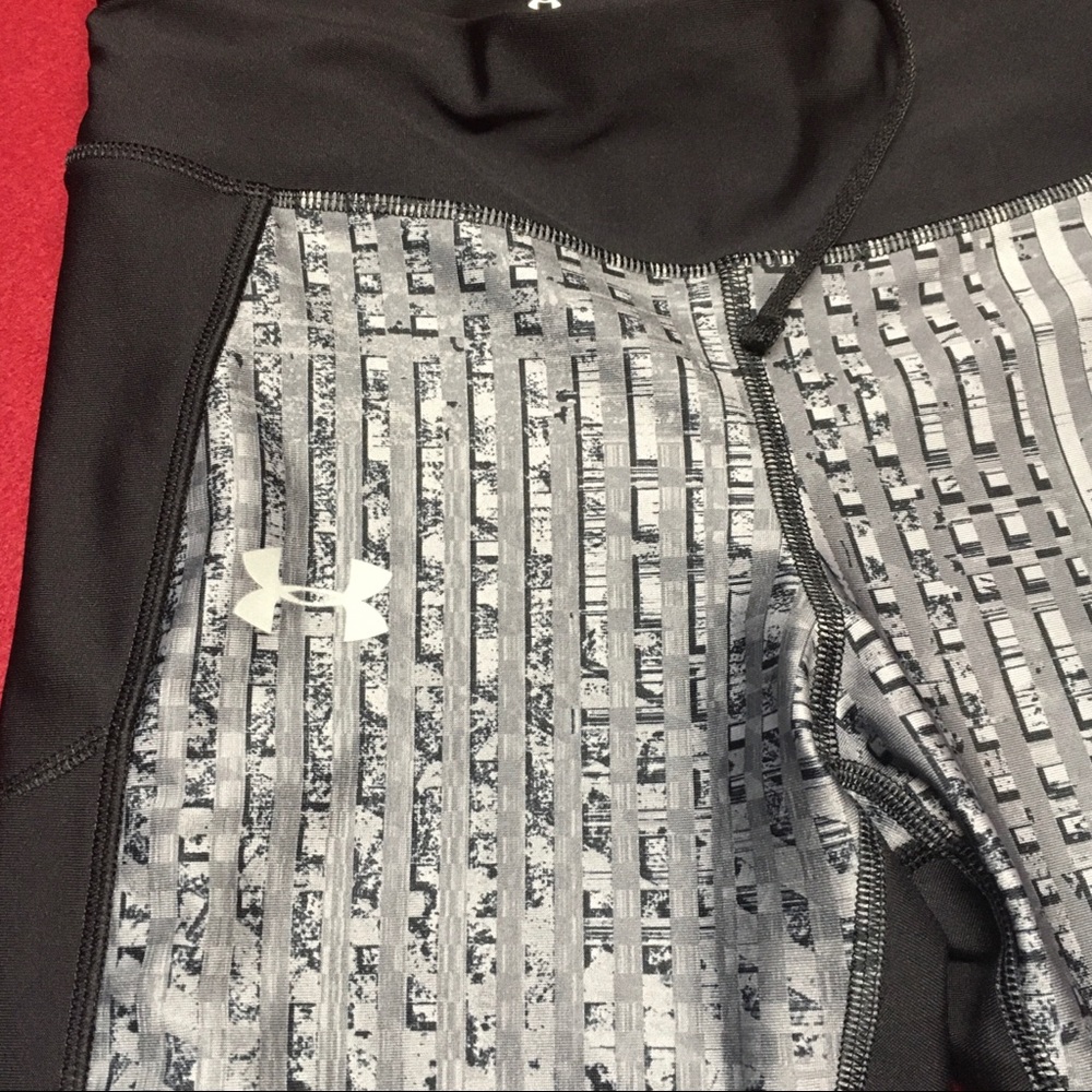 Capri Under Armour Capri workout pants!